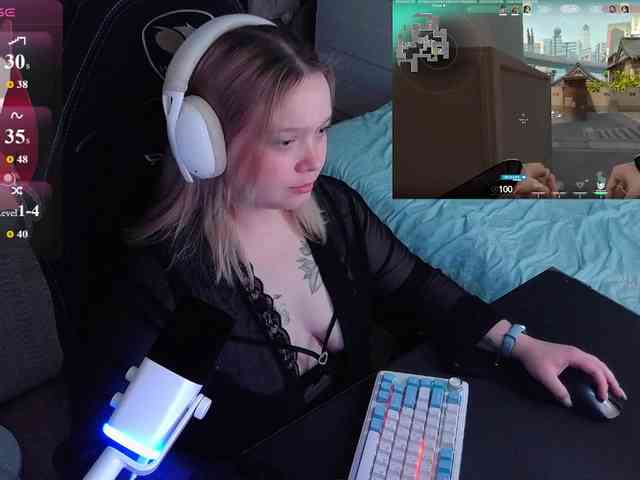 AlinaAdams webcam