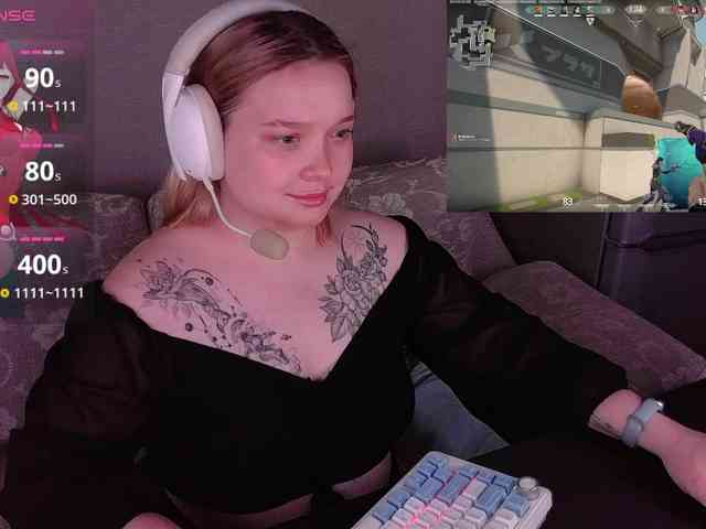 AlinaAdams webcam