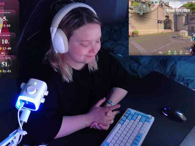 AlinaAdams webcam