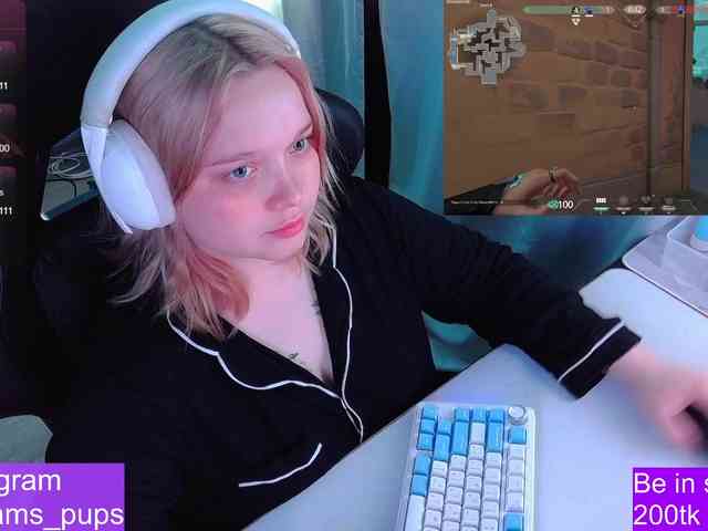 AlinaAdams webcam