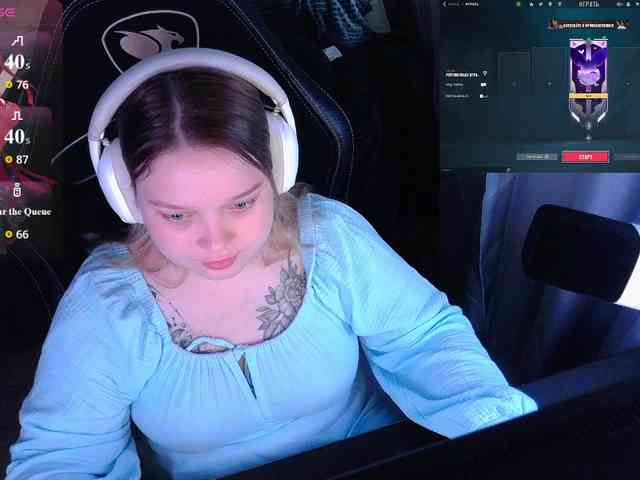 AlinaAdams webcam