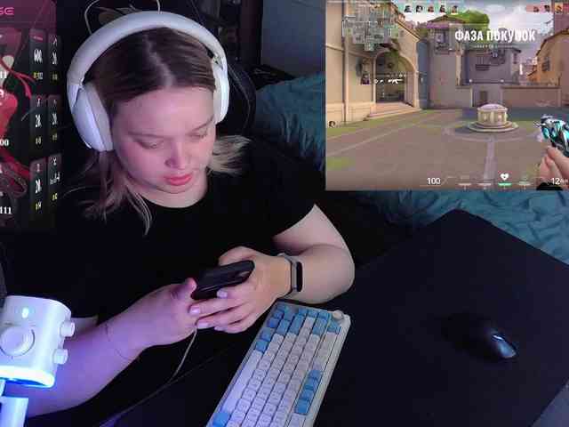 AlinaAdams webcam