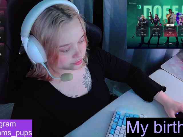 AlinaAdams webcam