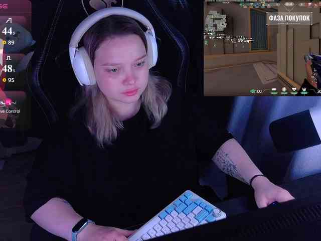 AlinaAdams webcam