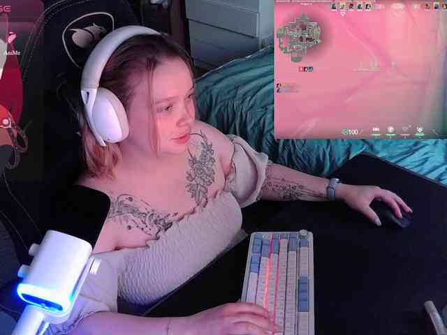 AlinaAdams webcam