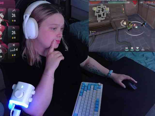 AlinaAdams webcam