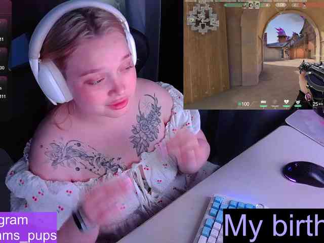 AlinaAdams webcam