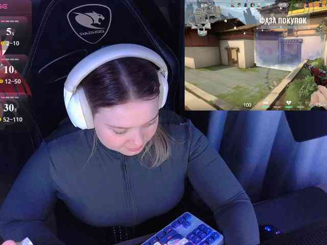AlinaAdams webcam