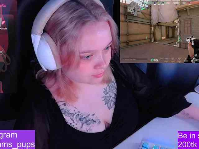 AlinaAdams webcam