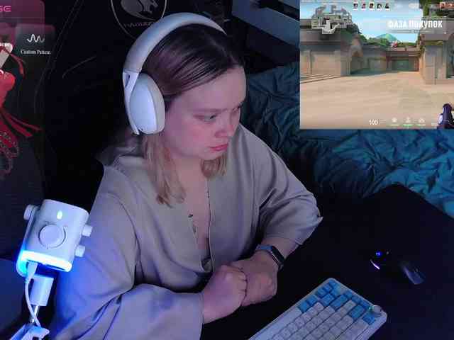 AlinaAdams webcam