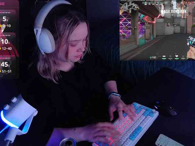 AlinaAdams webcam