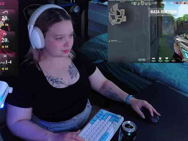 AlinaAdams webcam