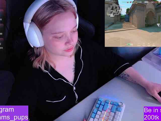 AlinaAdams webcam