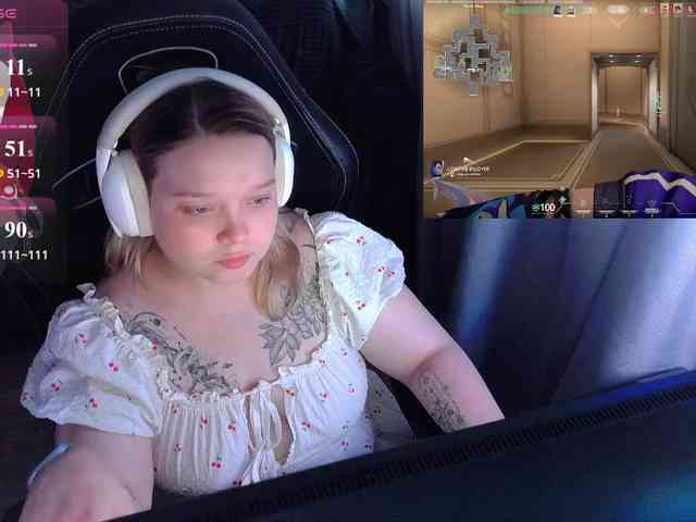 AlinaAdams webcam