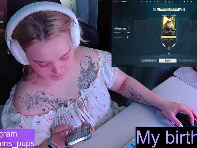 AlinaAdams webcam