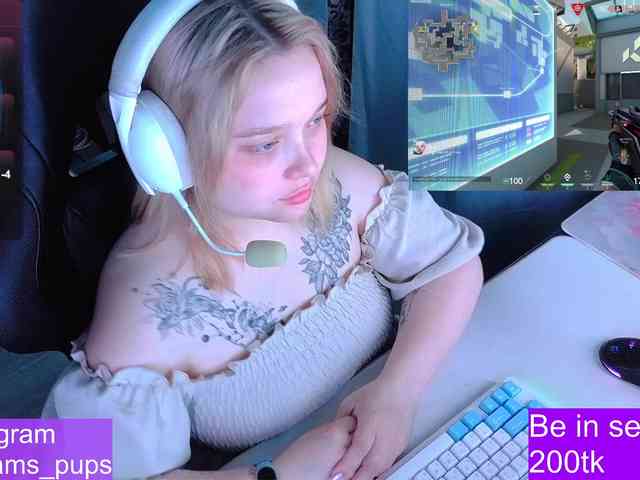 AlinaAdams webcam