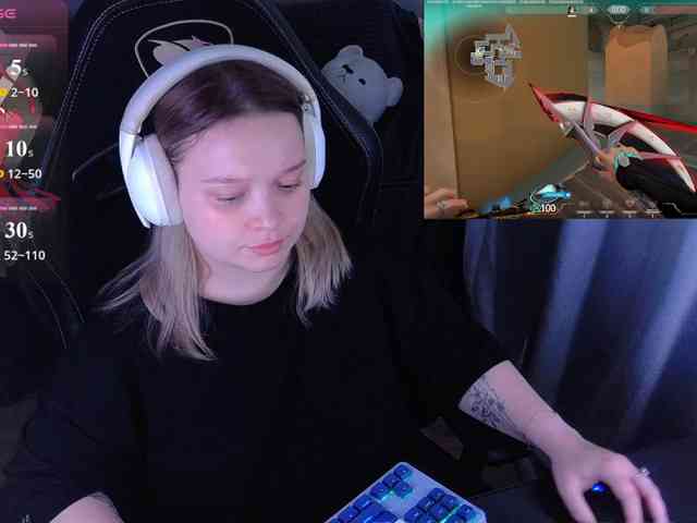 AlinaAdams webcam