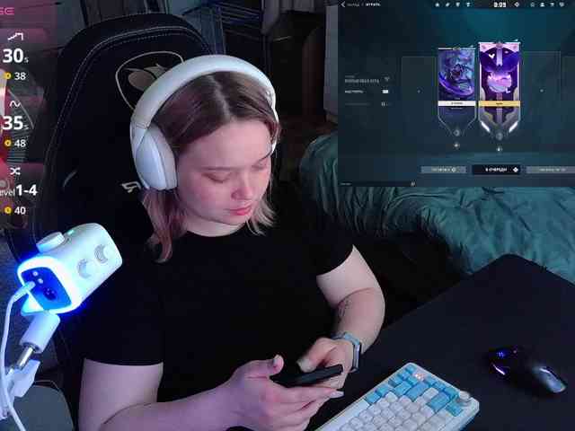 AlinaAdams webcam