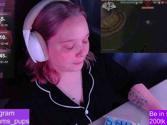 AlinaAdams webcam
