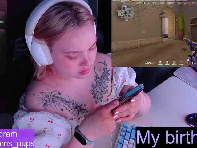 AlinaAdams webcam