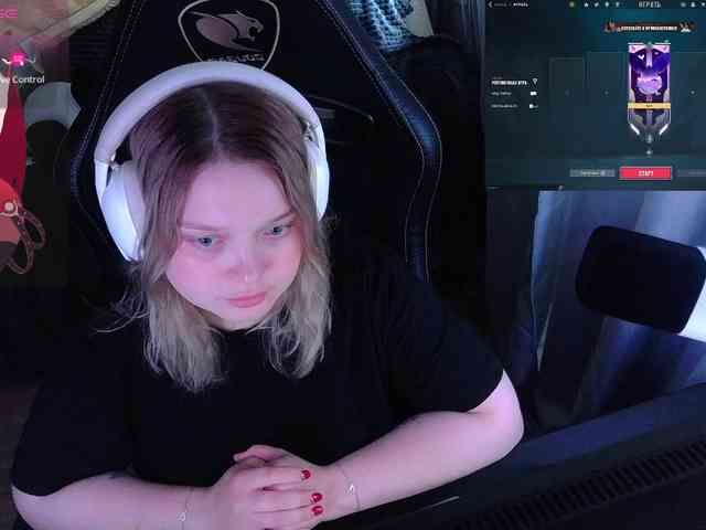 AlinaAdams webcam