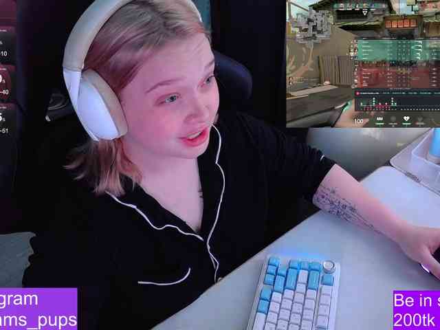 AlinaAdams webcam