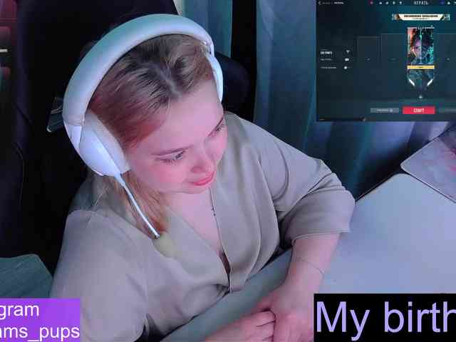 AlinaAdams webcam