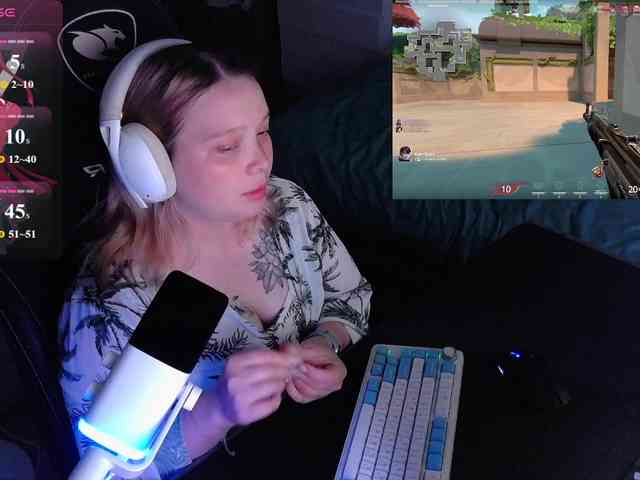 AlinaAdams webcam