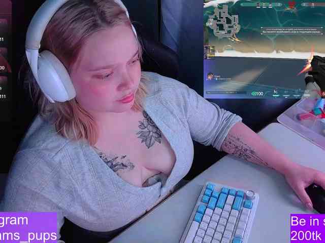 AlinaAdams webcam