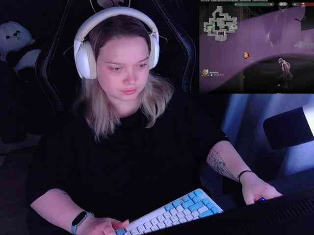 AlinaAdams webcam