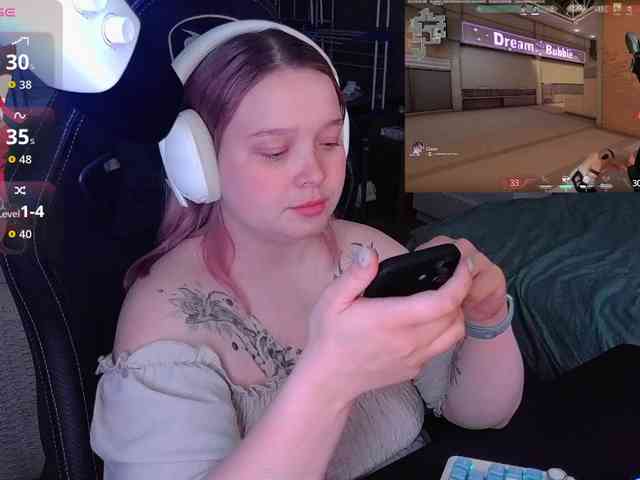AlinaAdams webcam