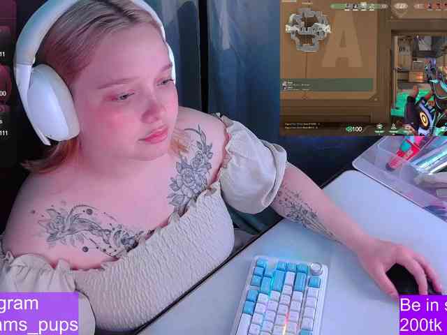 AlinaAdams webcam