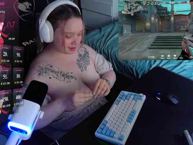 AlinaAdams webcam