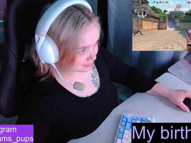 AlinaAdams webcam