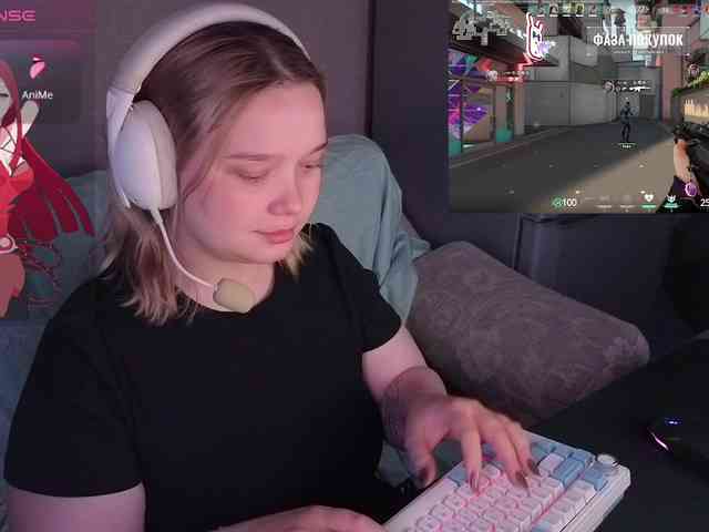 AlinaAdams