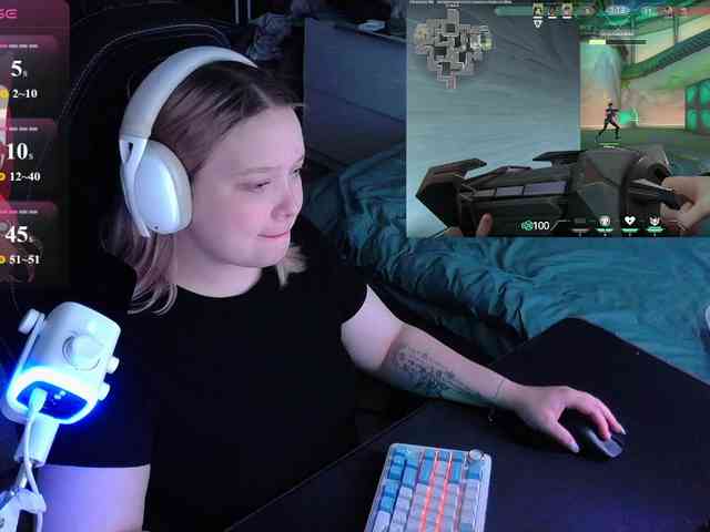 AlinaAdams webcam