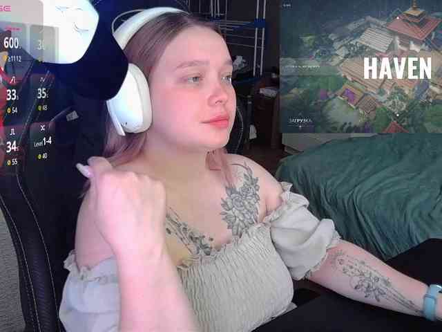 AlinaAdams webcam