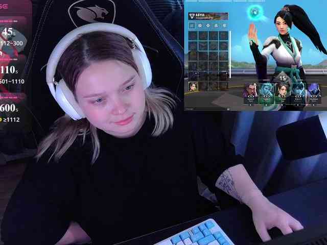 AlinaAdams webcam