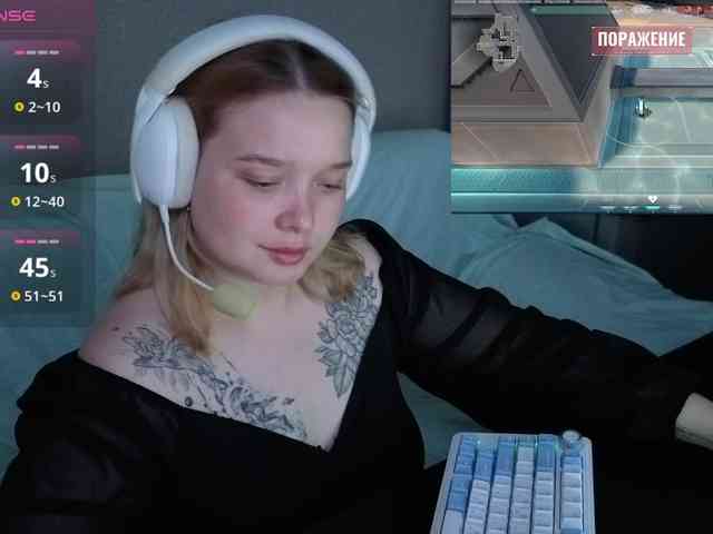 AlinaAdams webcam