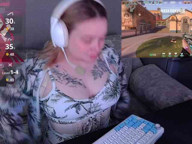 AlinaAdams webcam