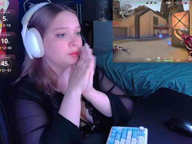 AlinaAdams webcam