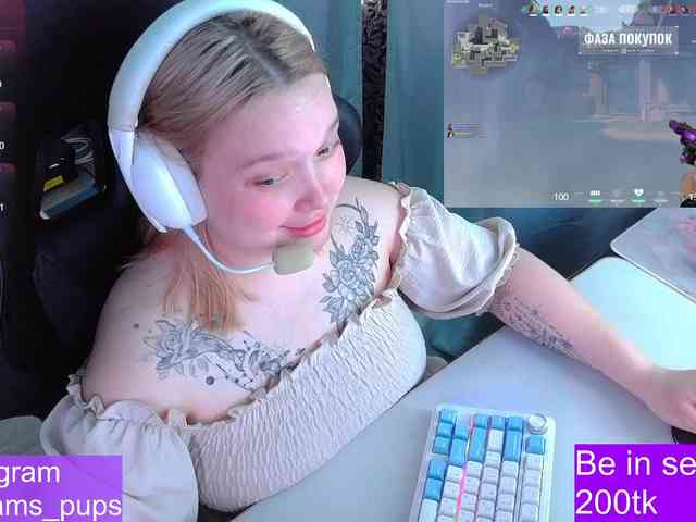 AlinaAdams webcam
