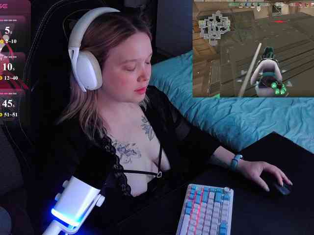 AlinaAdams webcam
