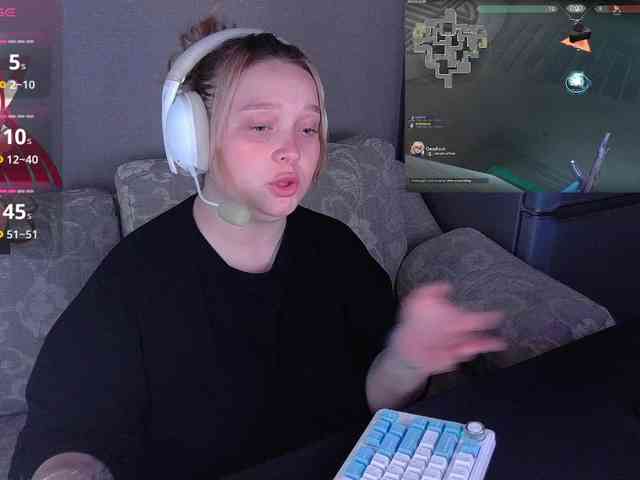 AlinaAdams webcam