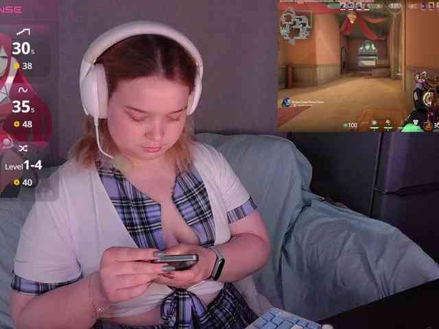 AlinaAdams webcam