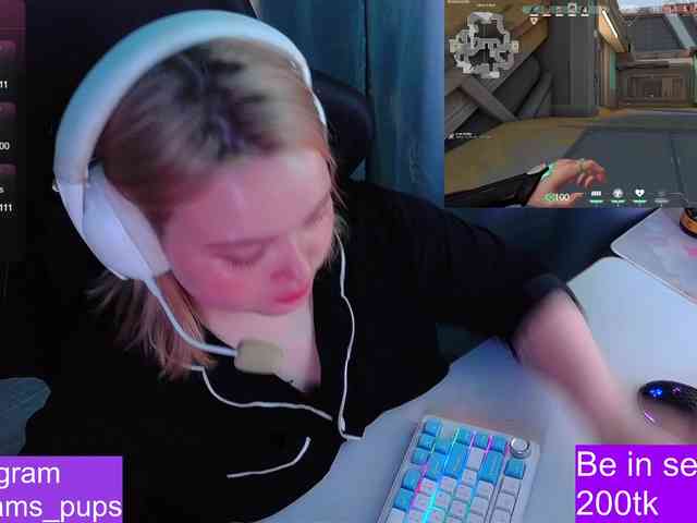 AlinaAdams webcam