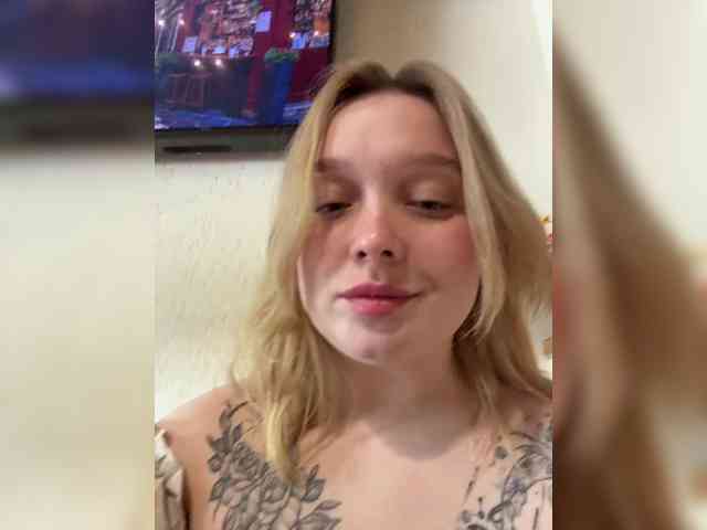AlinaAdams webcam