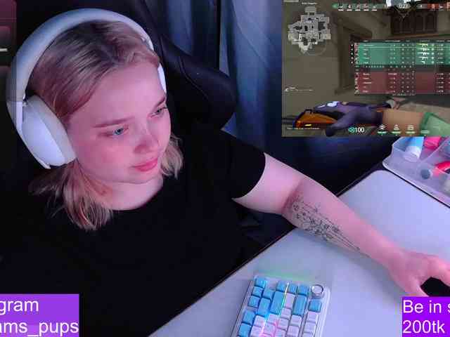 AlinaAdams webcam
