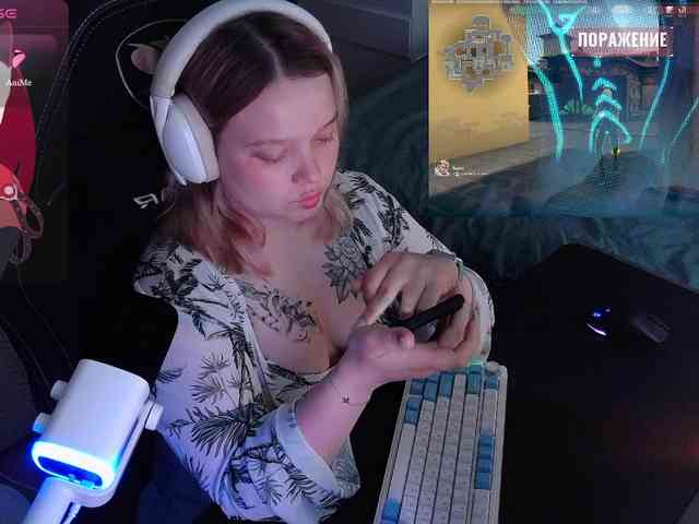 AlinaAdams webcam