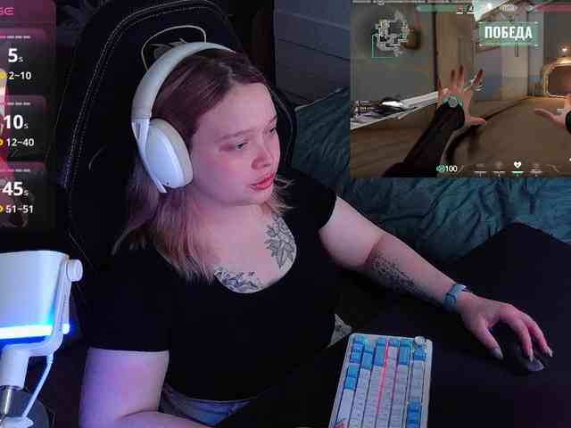 AlinaAdams webcam